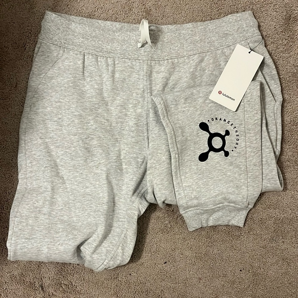BRAND NEW Orangetheory LuluLemon Scuba Jogger